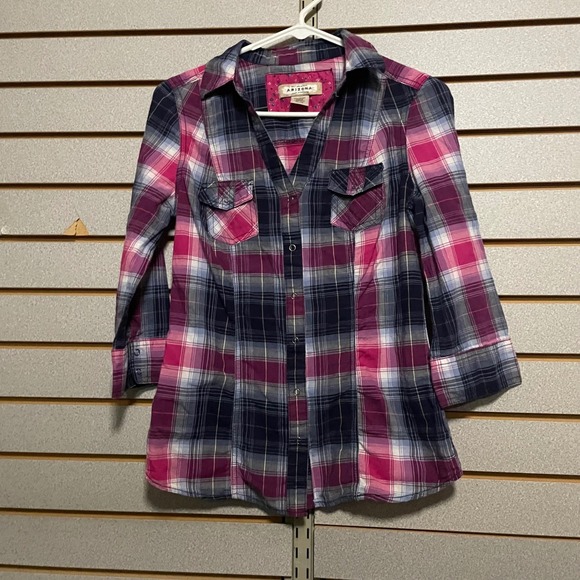 Arizona Jean Company Other - Arizona Jean Company Girls Plaid‎ Button Up Shirt 3/4 Sleeve Size Medium